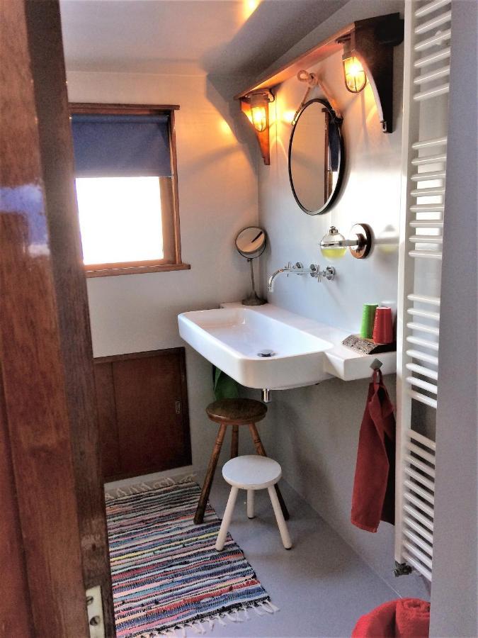 B&B Woonschip Robbedoes อาเมอร์สฟอร์ต ภายนอก รูปภาพ
